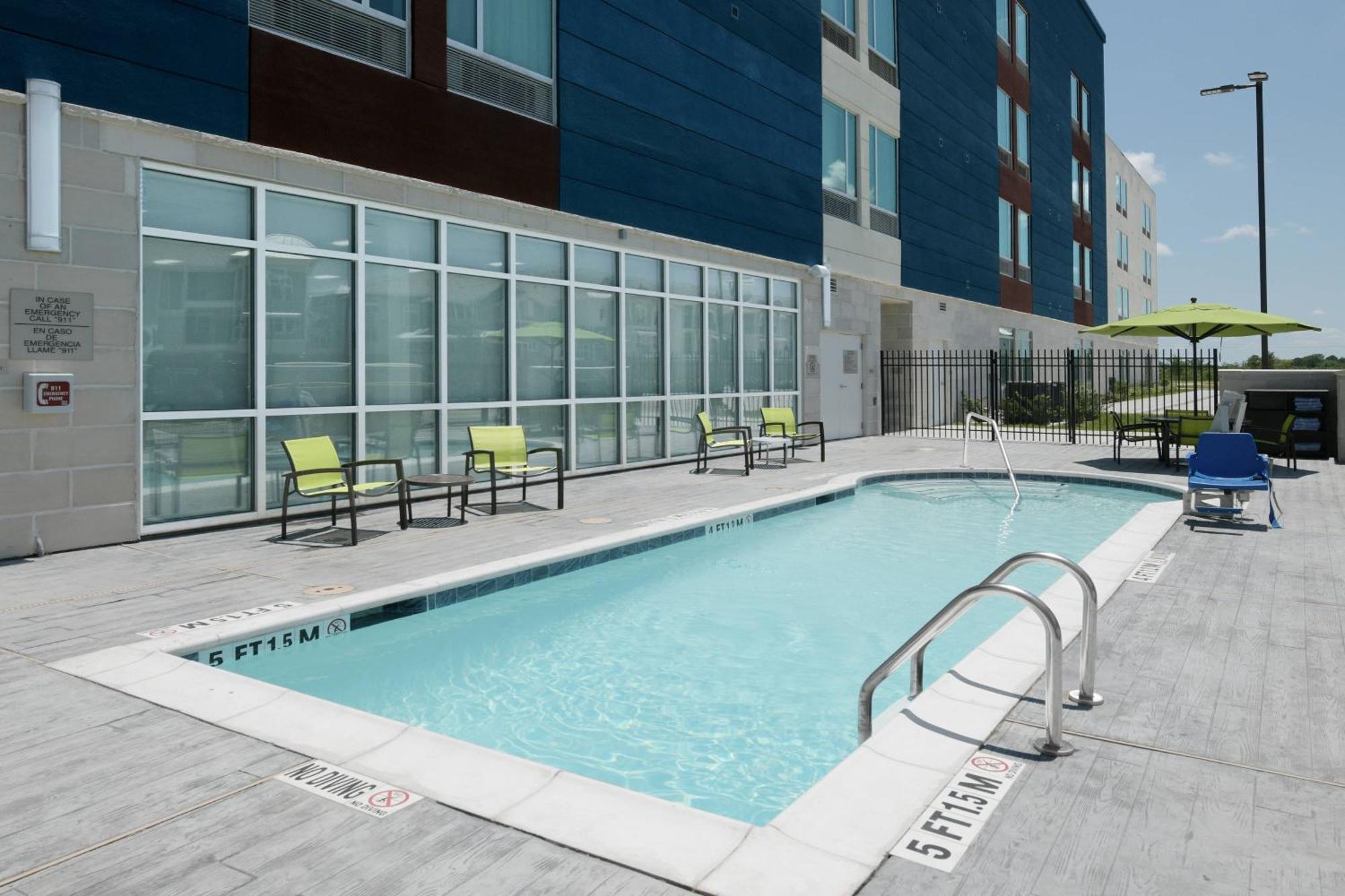 Springhill Suites By Marriott Texas City Exterior photo